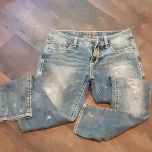 Skinny distressed denim